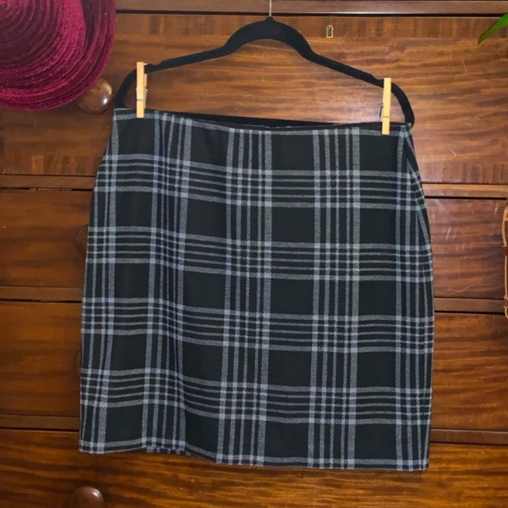 LOFT Plaid Checkered Mini Skirt